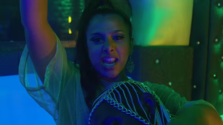 Tracy De Sá - Minifalda