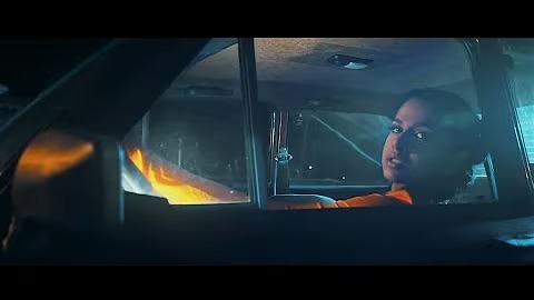 Tracy De Sá  - Por Aquí